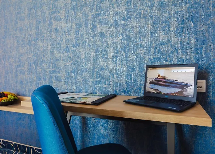 Marina Хотел Бургас