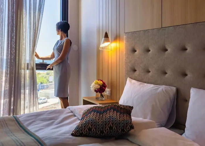 Marina Hotel 3*